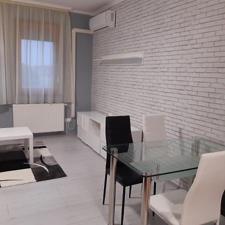 Pipacs Apartment Bekescsaba Exterior photo